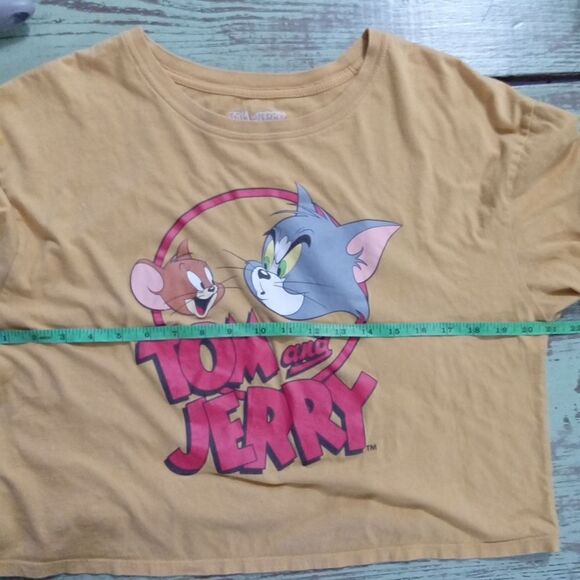 Tom and Jerry Cropped Crew Neck Graphic Tee Shirt Size XXL Mustard - Picture 3 of 7